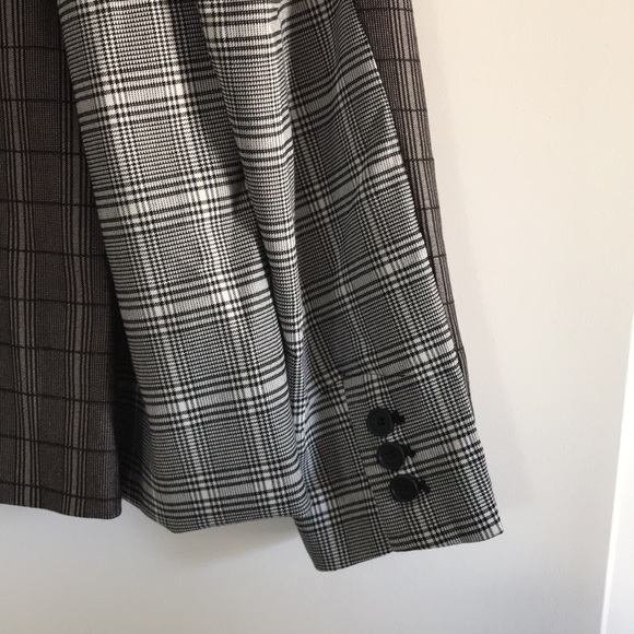 Simply Vera Vera Wang XXL suit. - Picture 3 of 10